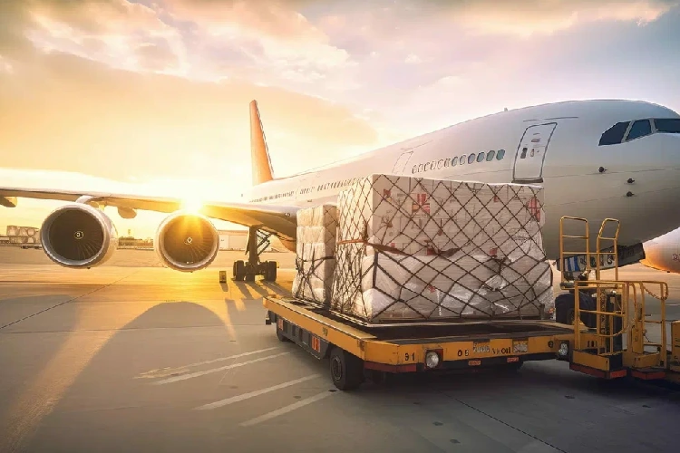 برآورد هزینه حمل بار هوایی از چین به ایران در مسیرهای مختلف