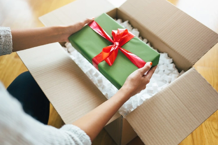 قوانین گمرکی درباره ارسال هدیه به ایران