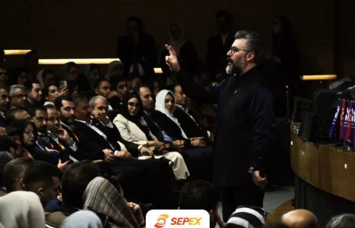 همایش &laquo;آخرین فروشنده&raquo; در اصفهان